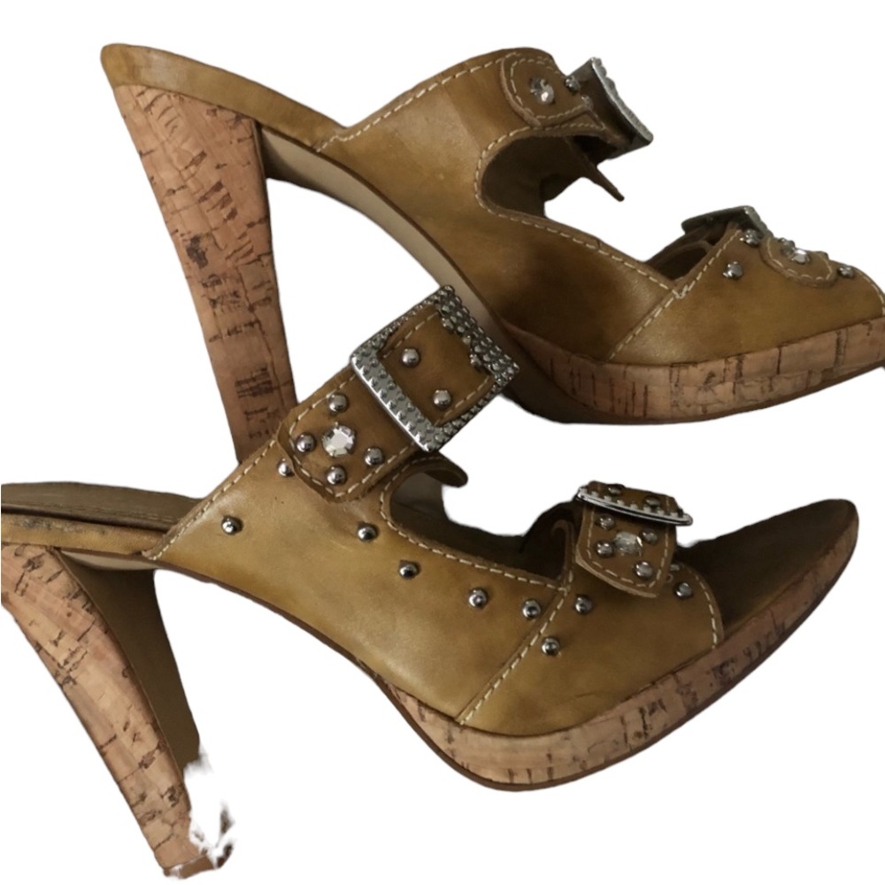 L COUTURE By LUICHINY size 10 tan Embellished Slides Silver studs Rhinestones